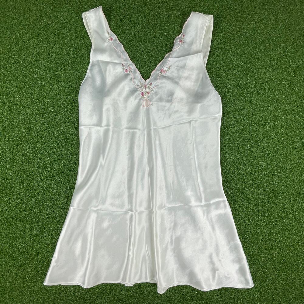 Vintage Val Mode Off White Embroidered Ribbon Roses Satin Short Nightgown Sz L